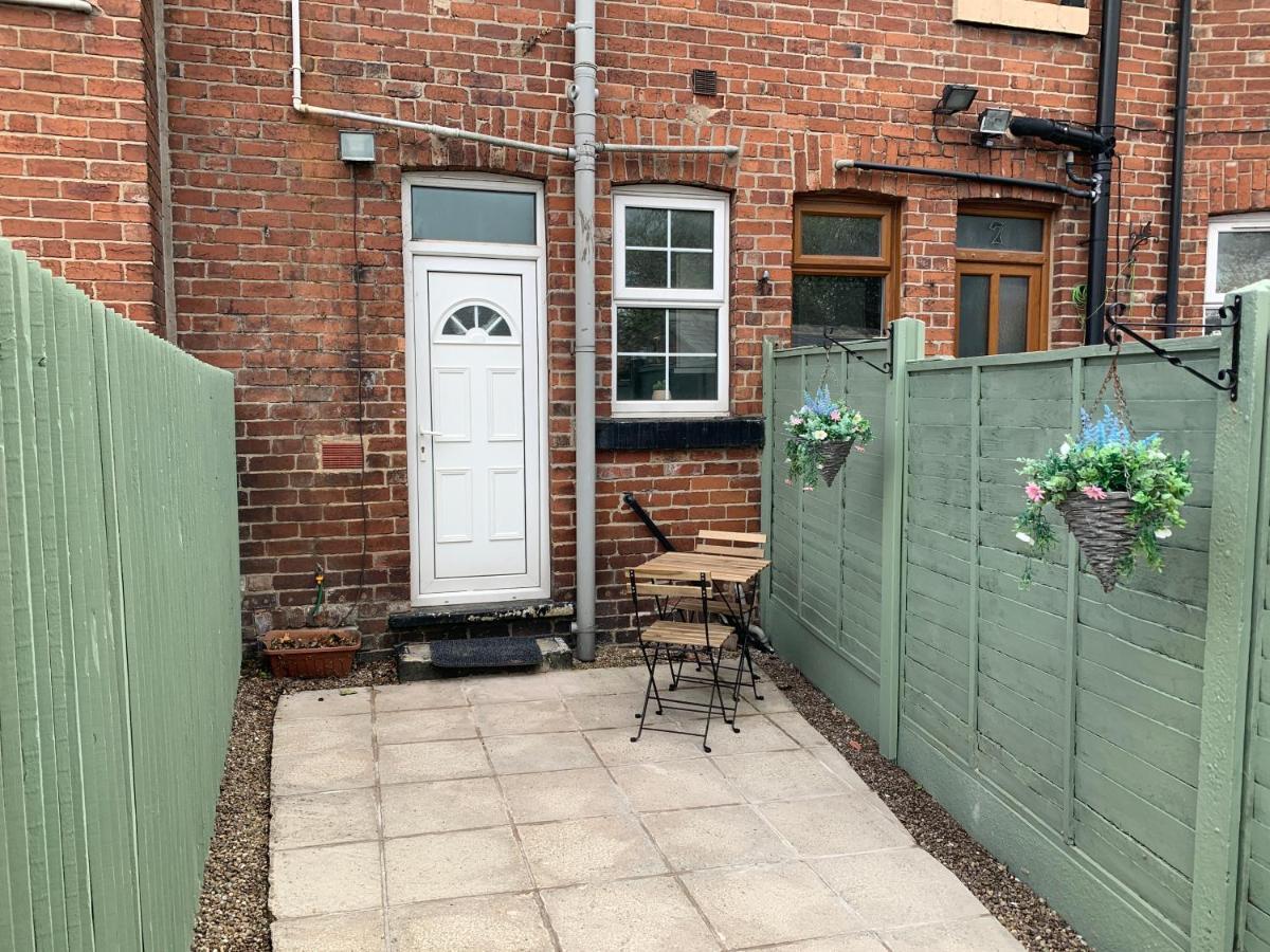 Contemporary & Chic Inner Terrace 5 Mins From Barnsley Town Centre Екстер'єр фото
